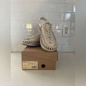 KEEN UNEEK Canvas Sandal